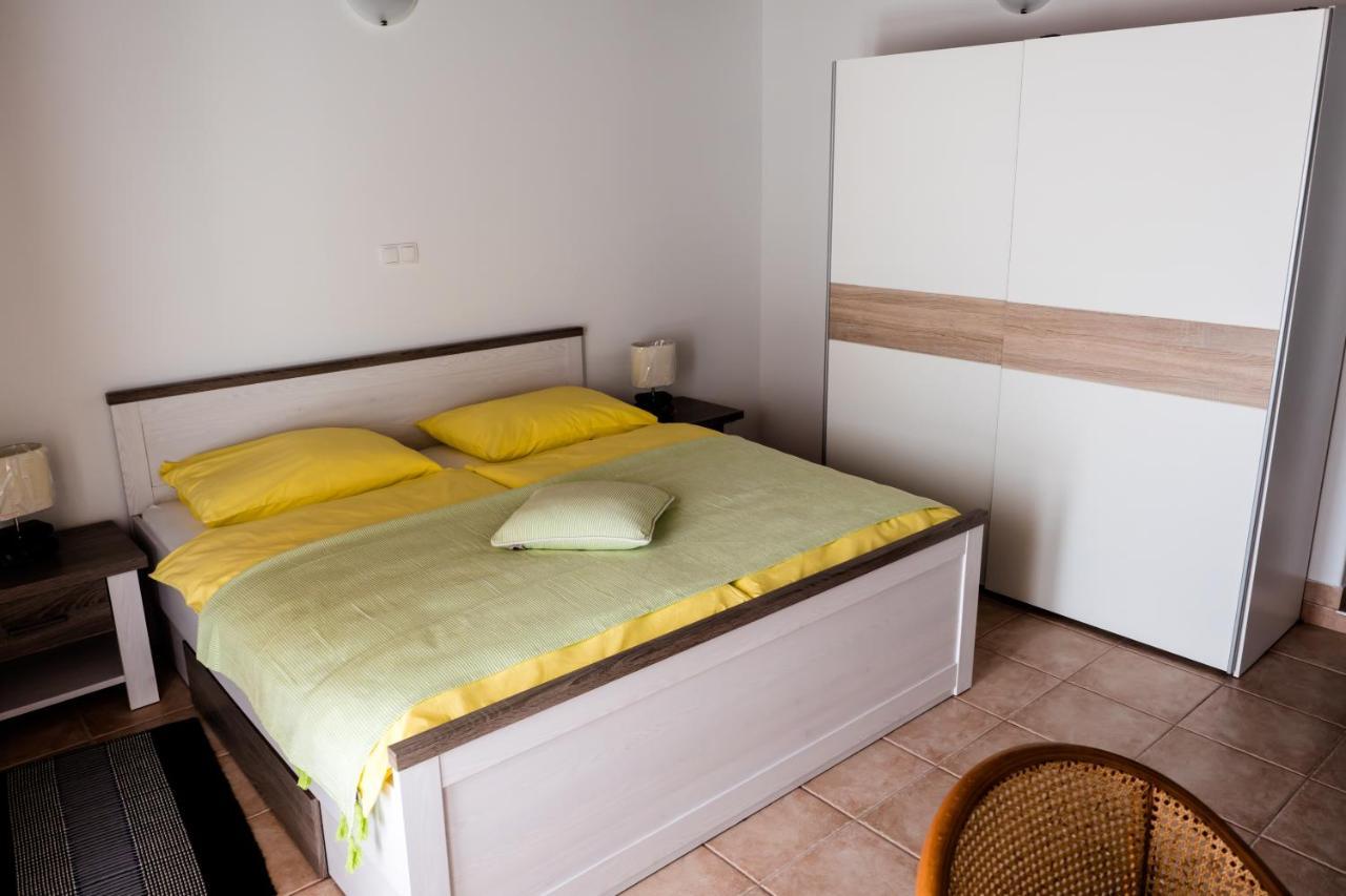 Apartment-Rooms Preka Palit Extérieur photo
